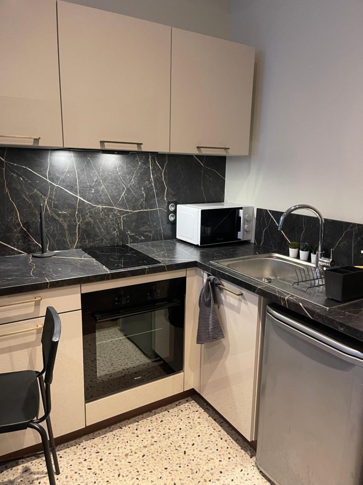 Appartement Au Coeur Du Centre Ville De Carcassonne Dış mekan fotoğraf